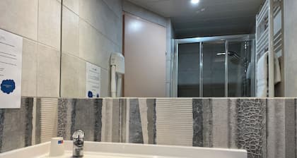 Brit Hotel Saint-Quentin