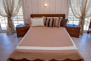 In-room safe, free WiFi