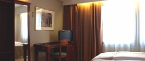 Soundproofing, cribs/infant beds, free WiFi, wheelchair access - Lapland Northern Lights Hotel Ilveslinna (Ranua)