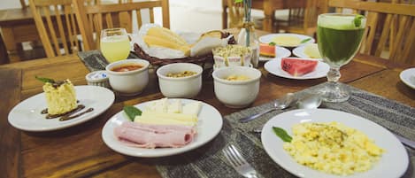 Breakfast meal