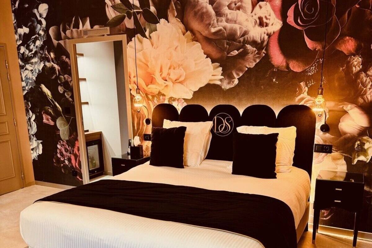 ห้องเพรสซิเดนเชียลสวีท | ผ้าม่านกันแสง, ห้องเก็บเสียง, เตารีด/โต๊ะรีดผ้า, เปล/เตียงเด็กอ่อน (ฟรี)