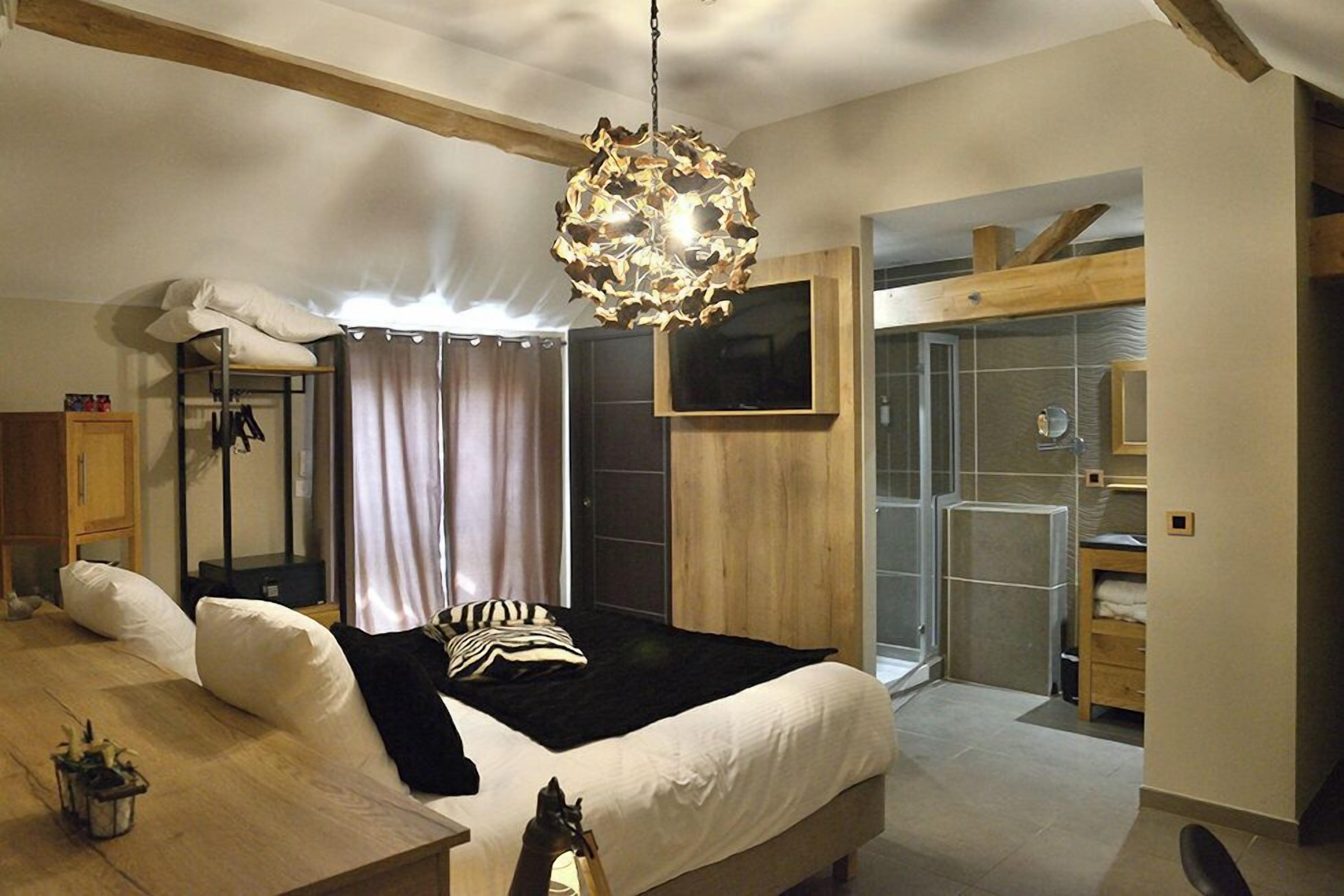 Habitación Confort doble | Decoración individual, mobiliario individual, cortinas opacas