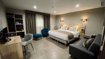 Standard-Doppelzimmer | Individuell dekoriert, individuell eingerichtet, VerdunkelungsvorhÀnge