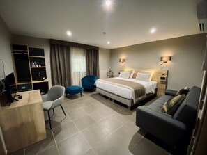 Standard-Doppelzimmer | Individuell dekoriert, individuell eingerichtet, Verdunkelungsvorhänge