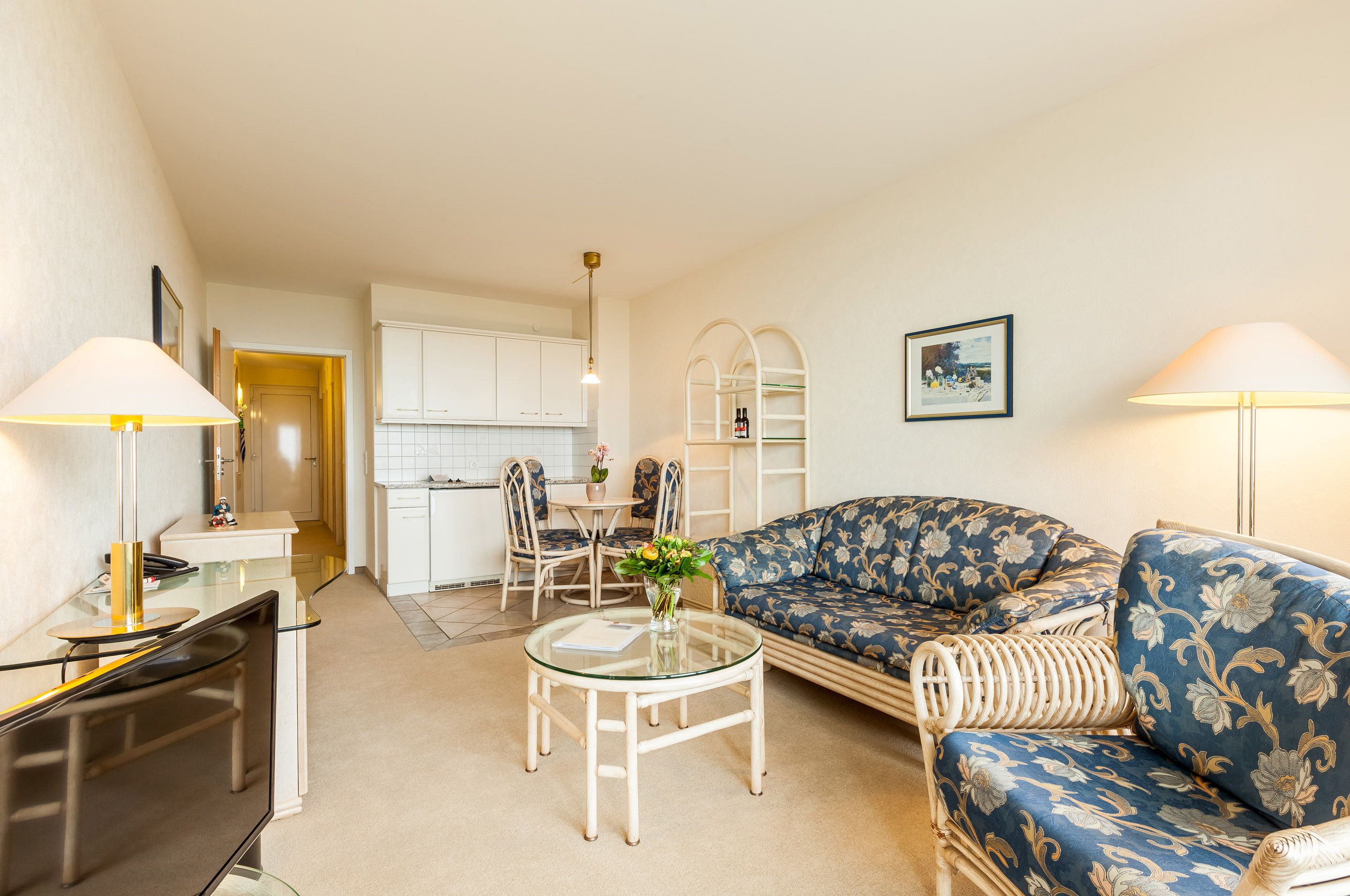 ميني بار وخزنة داخل الغرفة وأسرّة أطفال/رضّع (مجانًا) وواي فاي مجانًا