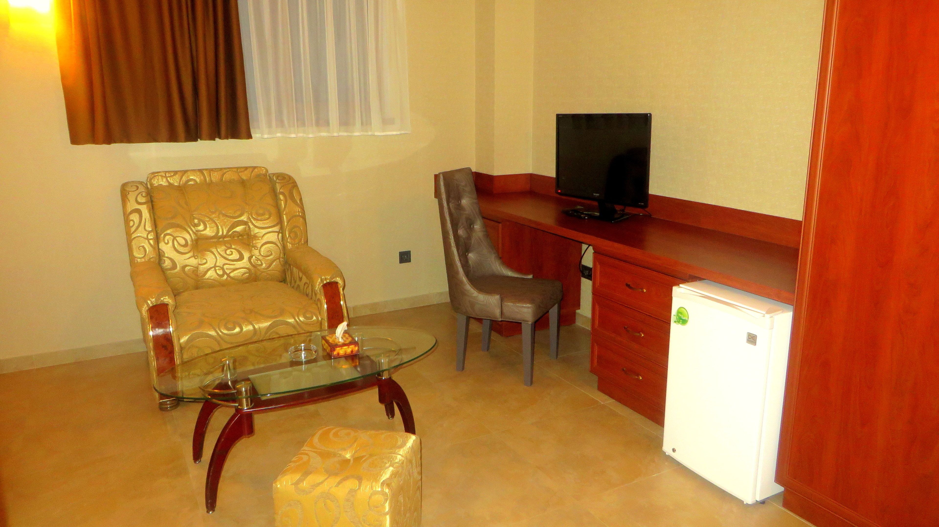 迷你吧、房內夾萬、隔音、熨斗/熨衫板