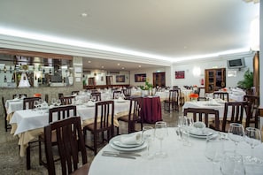 Lunch and dinner served, Regional cuisine