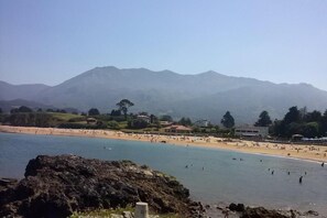 Platja a a prop 