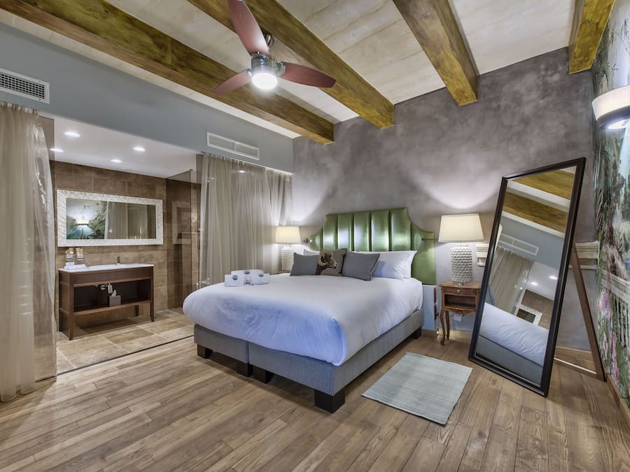 Superior Double or Twin Room | Premium bedding, minibar, in-room safe, individually decorated