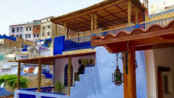 Suite (Rabat) | Front of property