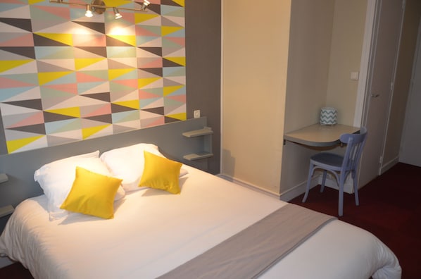 Chambre double | Literie de qualité, bureau, système d’insonorisation