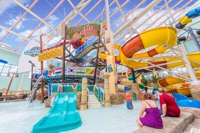Camelback Lodge & Indoor Waterpark