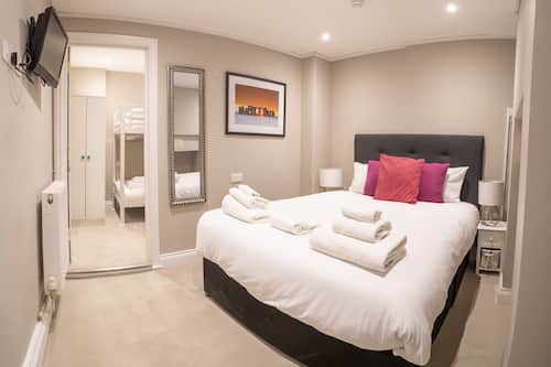 Departamento familiar | Ropa de cama de alta calidad y insonorización