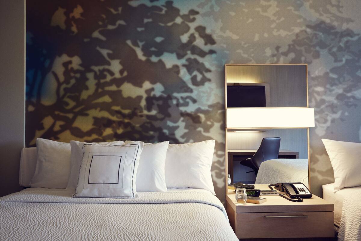 1 bedroom, in-room safe, desk, iron/ironing board