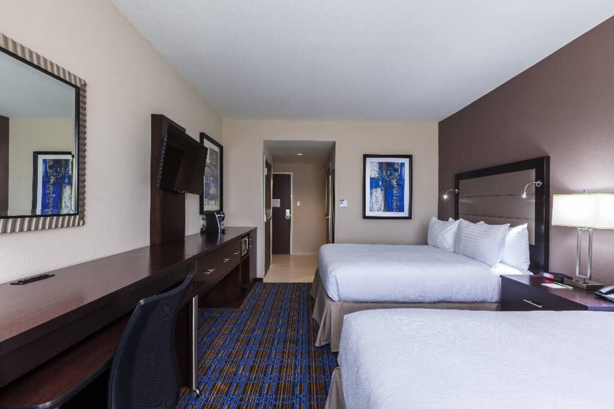 In-room safe, desk, laptop workspace, blackout drapes