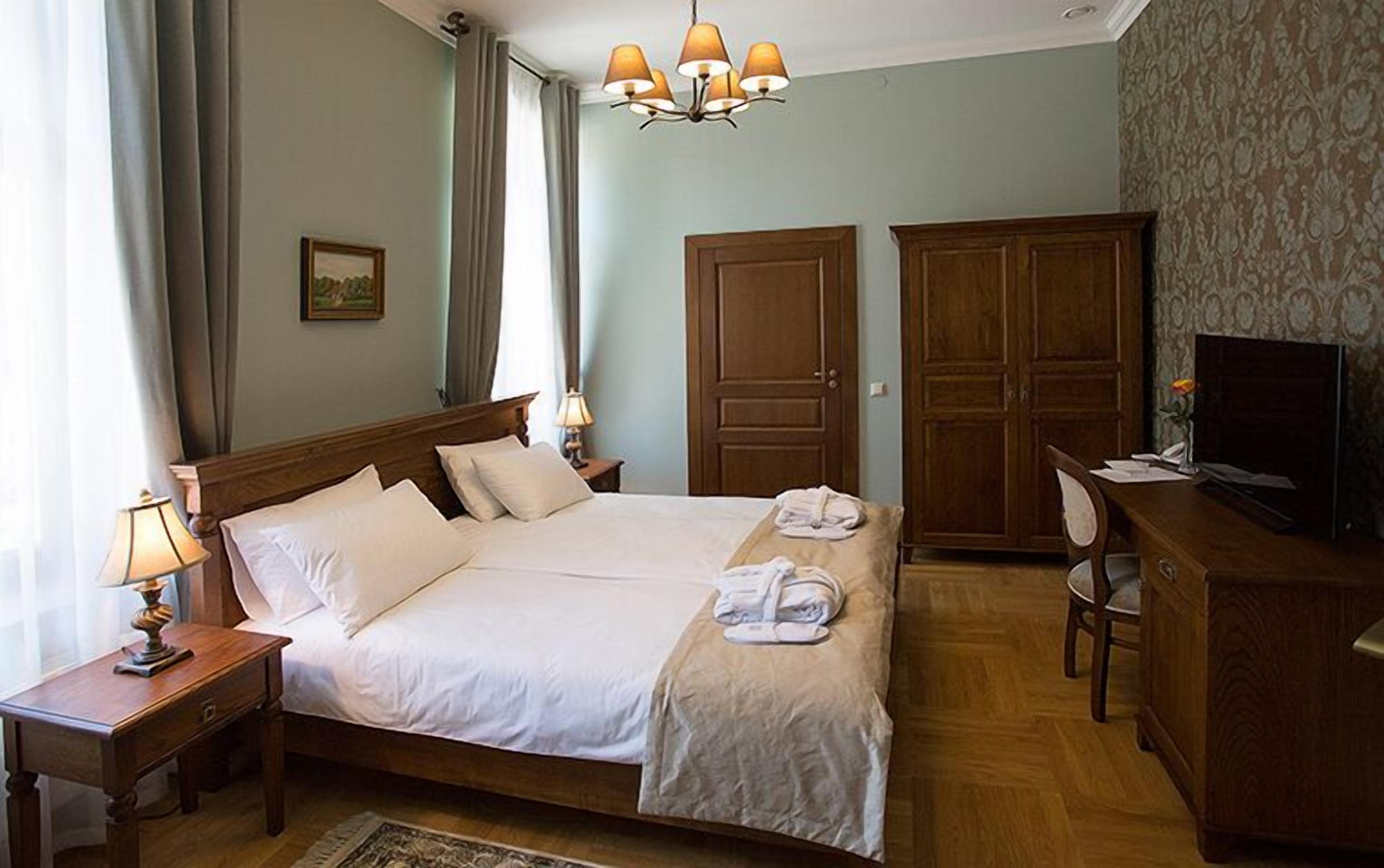 in-room safe, desk, iron/ironing board, free cots/infant beds