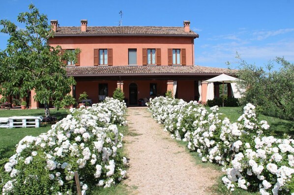 Front of property - La Fornasaccia (Cesena)
