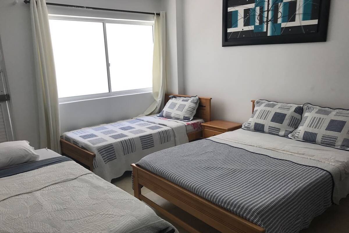 Departamento Confort | Cunas gratuitas, camas extra, wifi gratis y ropa de cama