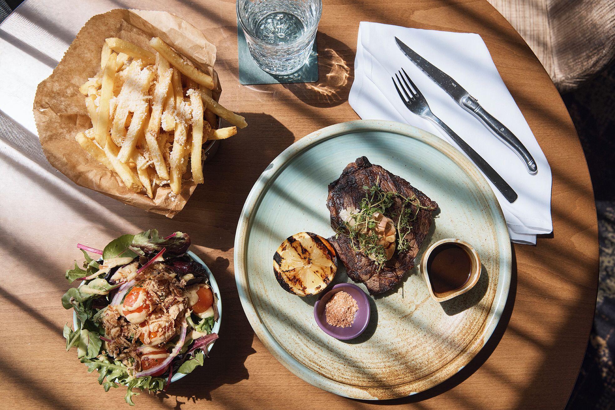 superior room, accessible | in-room dining