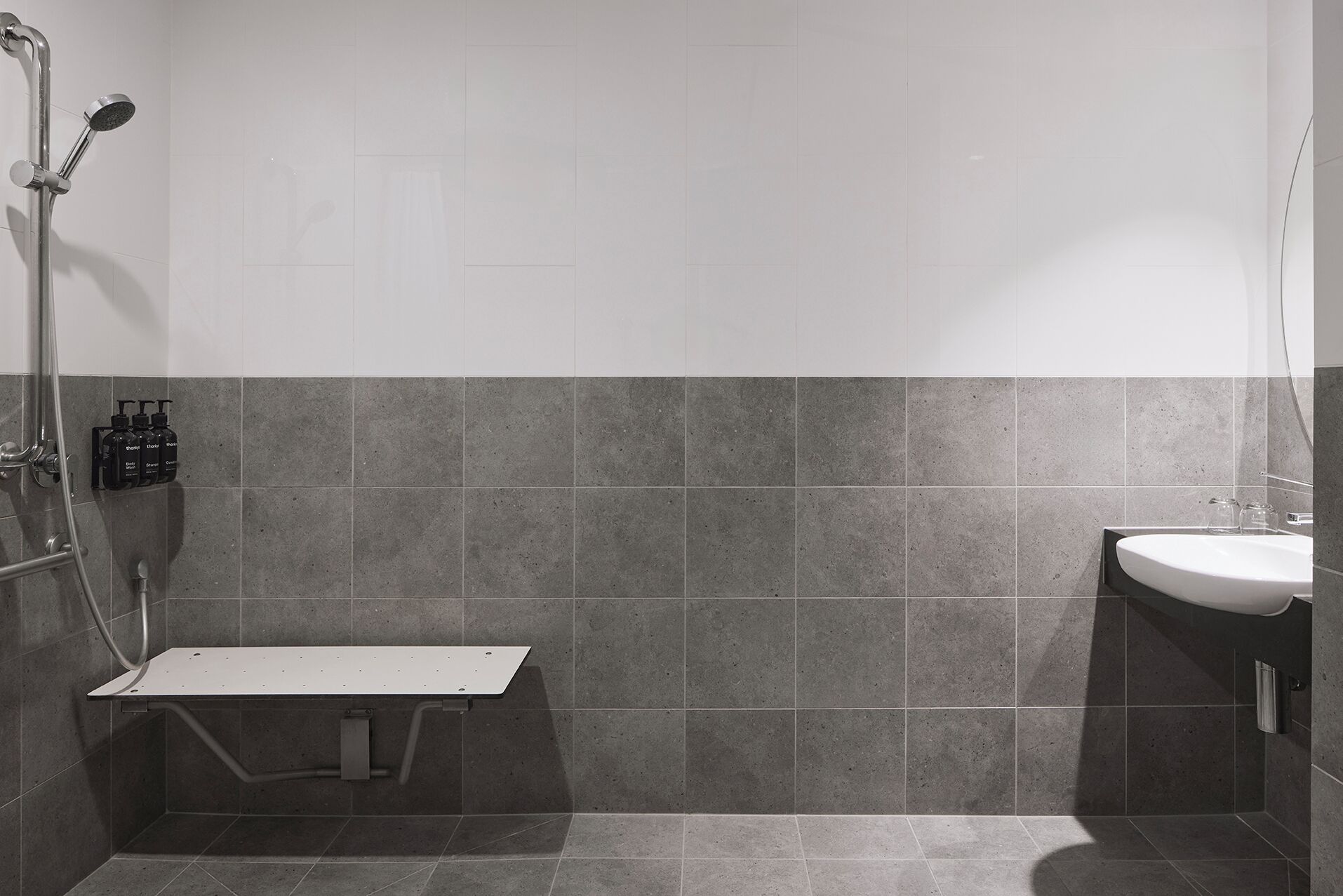 superior room, accessible | bathroom | free toiletries, hair dryer, towels