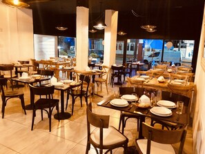 Restaurant - Hotel Azul Puerto Punta del Este (Punta del Este)