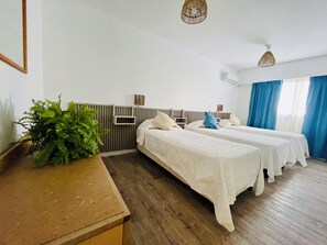 Standard Triple Room | Individually decorated, individually furnished, free WiFi - Hotel Azul Puerto Punta del Este (Punta del Este)