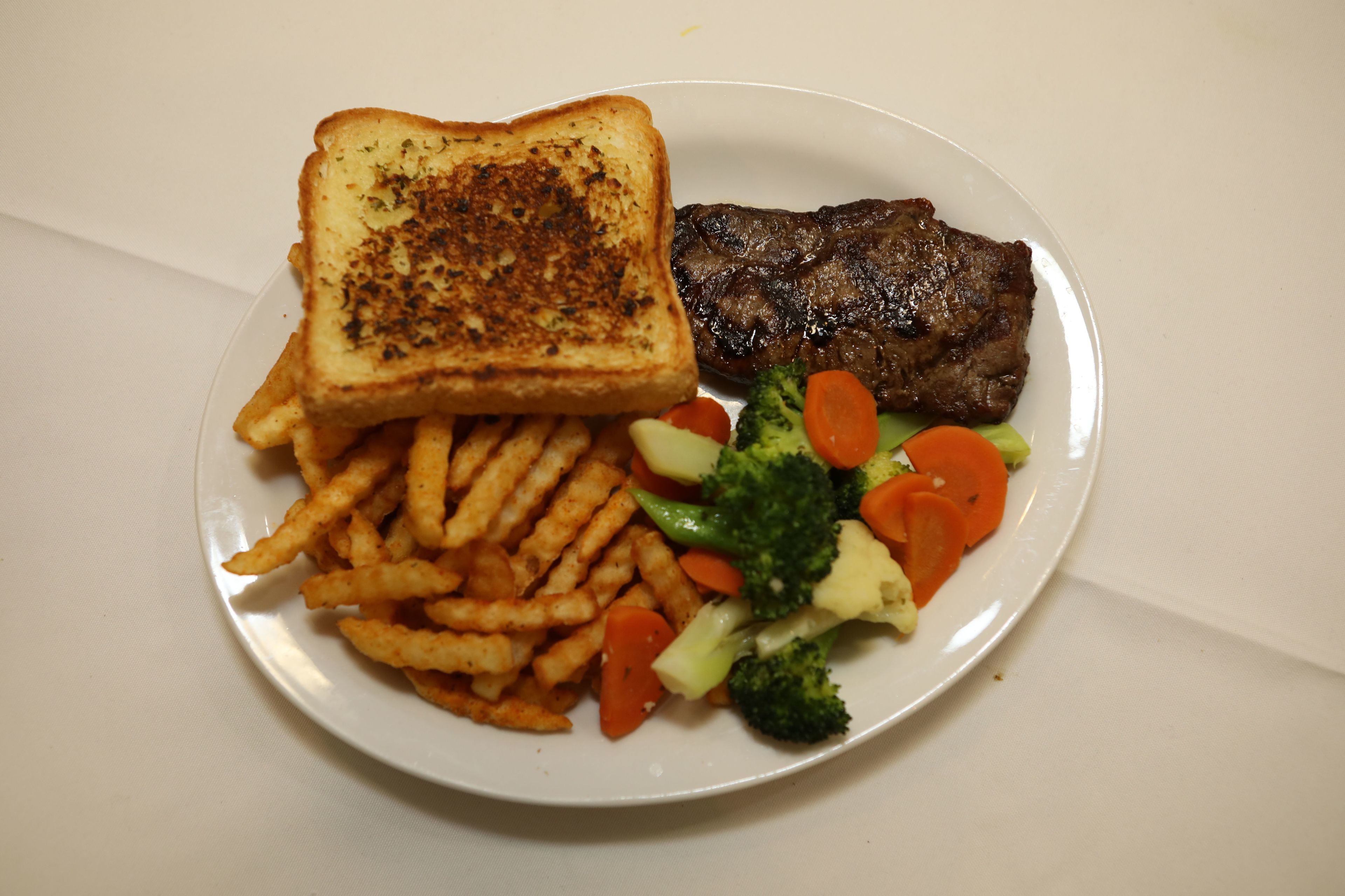 아침 식사, 점심 식사, 저녁 식사 제공, 미국 요리