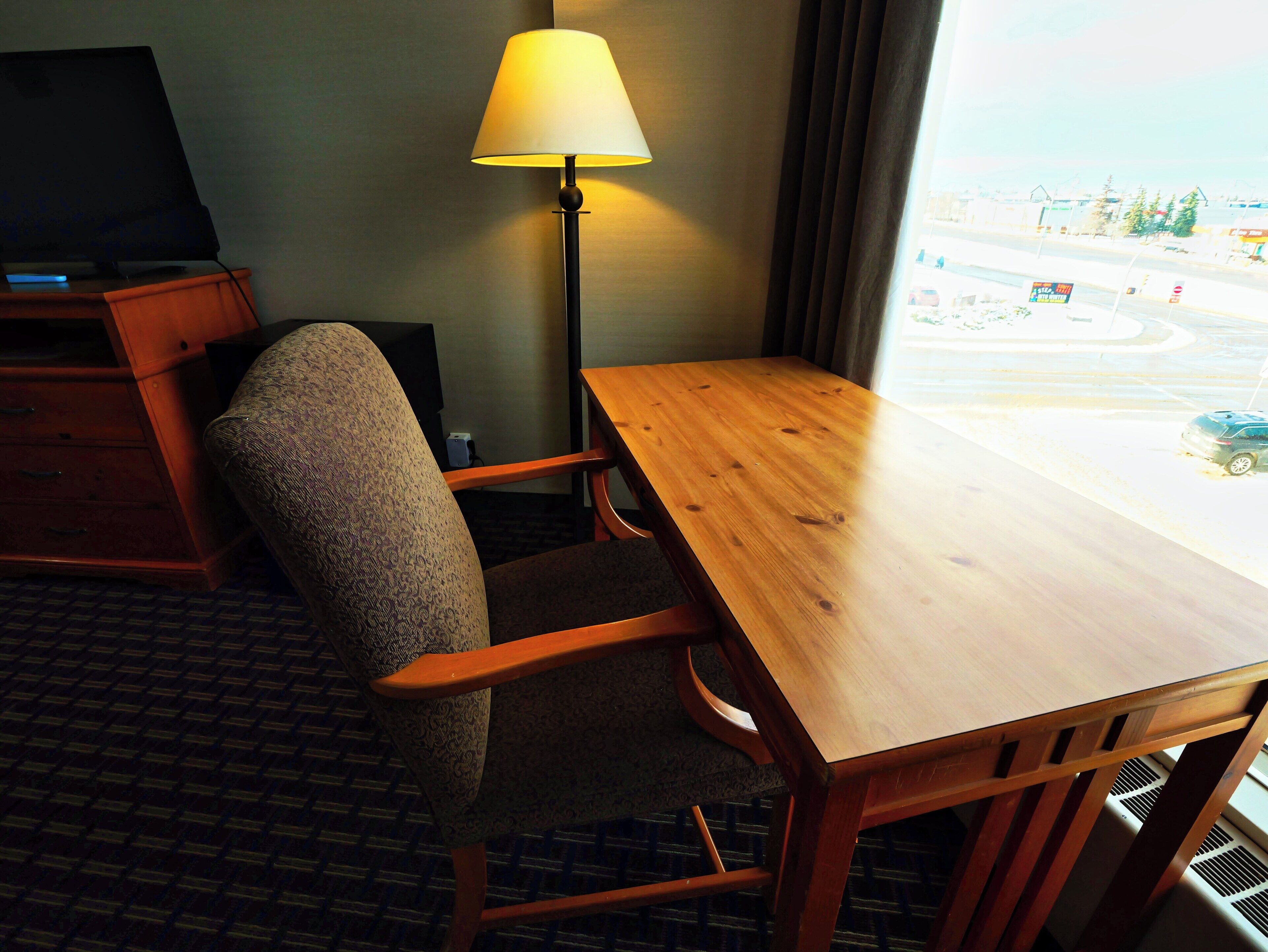 Standard Room, 2 Double Beds | Living area | Flat-screen TV