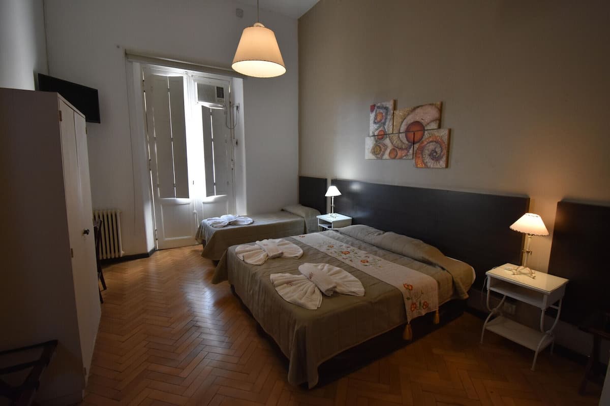 In-room safe, free WiFi, bed sheets