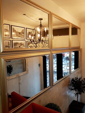 Flat-screen TV - Tremo Hotel Boutique Parque Forestal (Santiago)