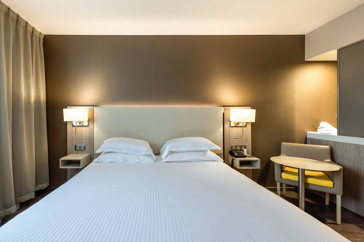 Classic-Zimmer, 1 King-Bett, Nichtraucher | Hochwertige Bettwaren, Minibar, Zimmersafe, Schreibtisch