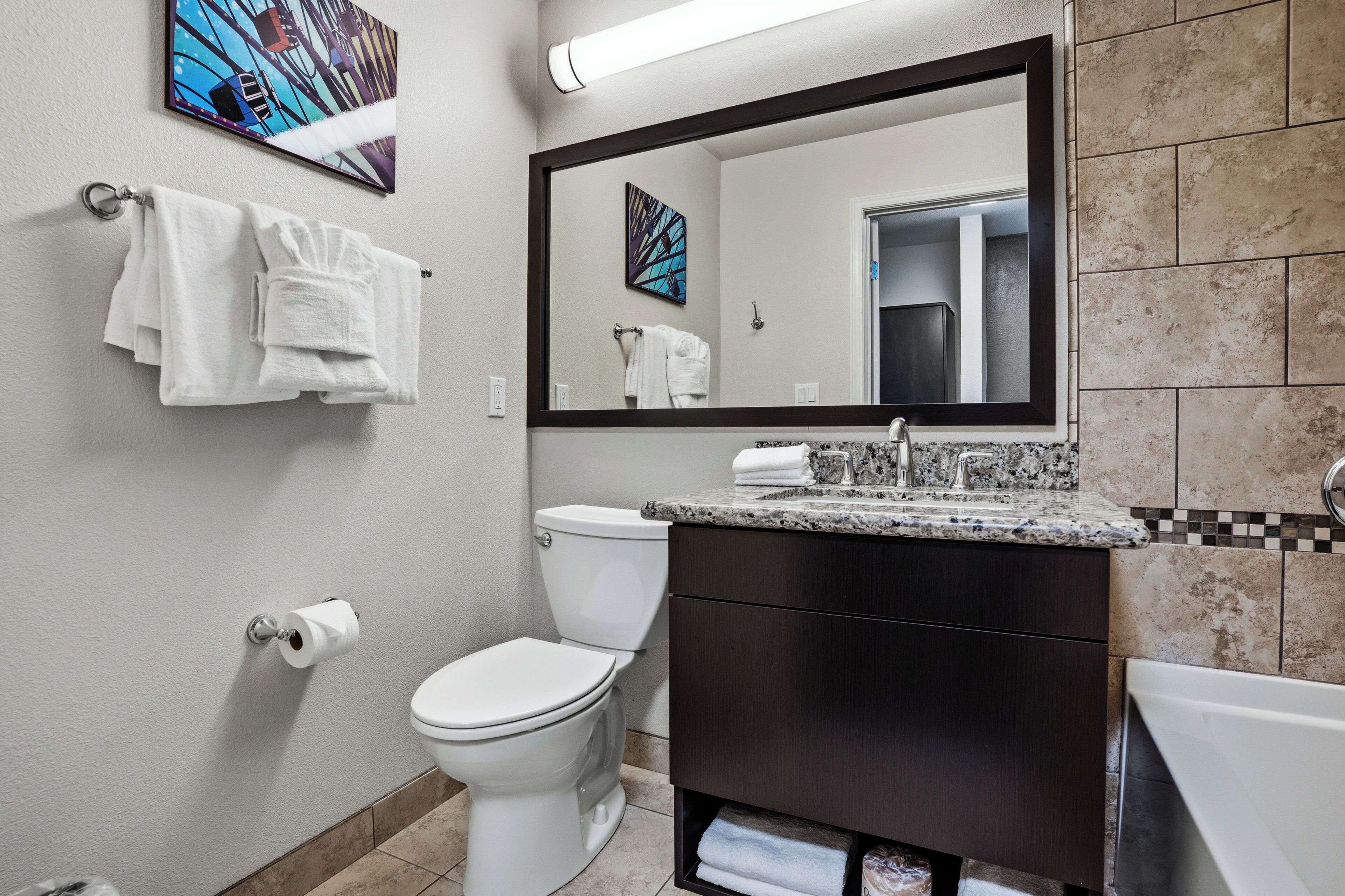 Classic Room - 2 Double Beds - Accessible  | Bathroom | Free toiletries, hair dryer, towels, soap
