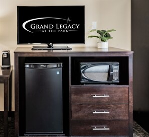 客房内保险箱、遮光窗帘、熨斗/熨衣板、免费 WiFi