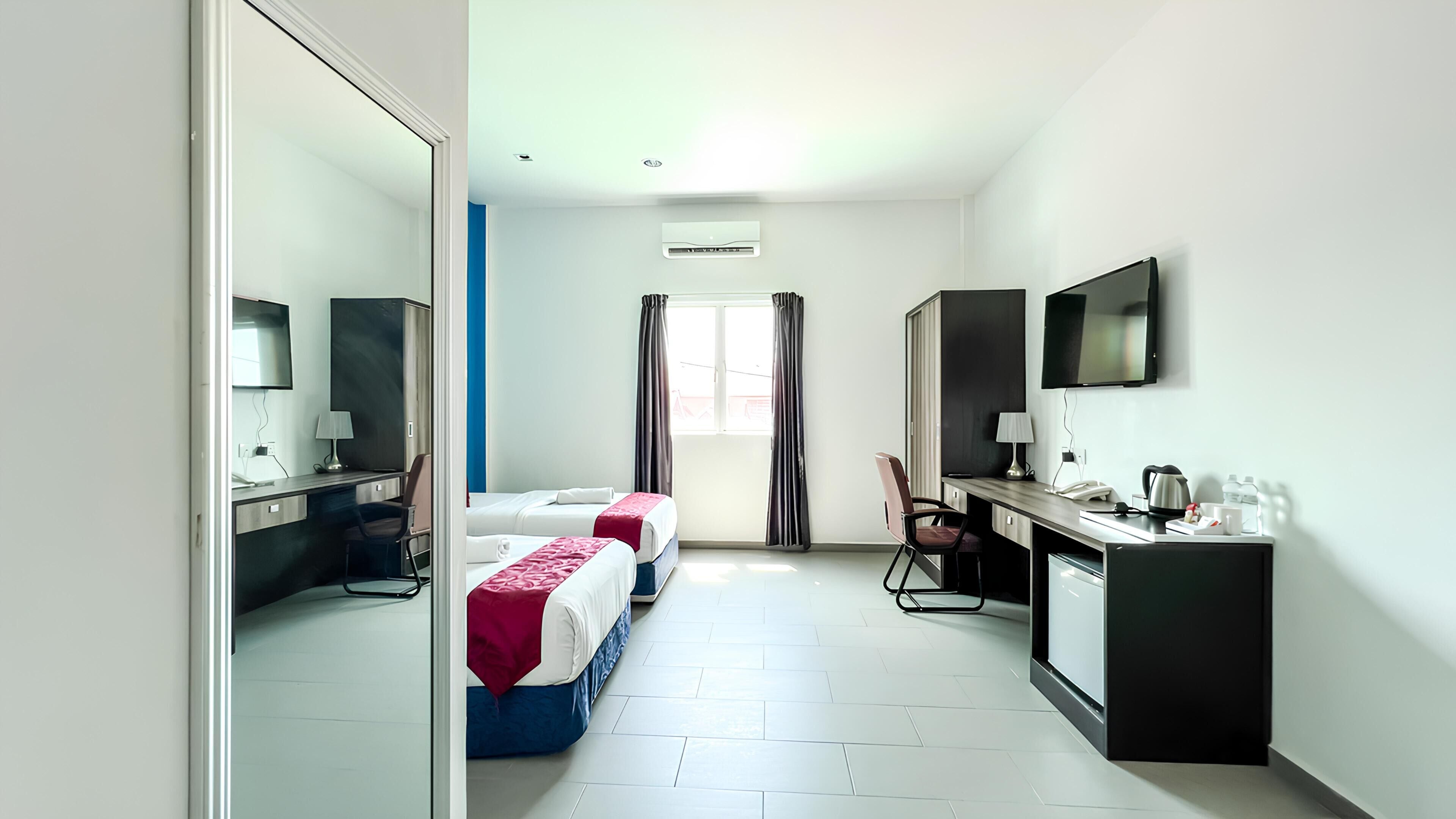 Photo - Royal Agate Beach Resort