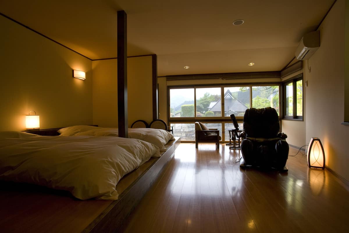 Twin Room, Non Smoking, River View (Japanese-Style) | Premium bedding, down comforters, minibar, in-room safe