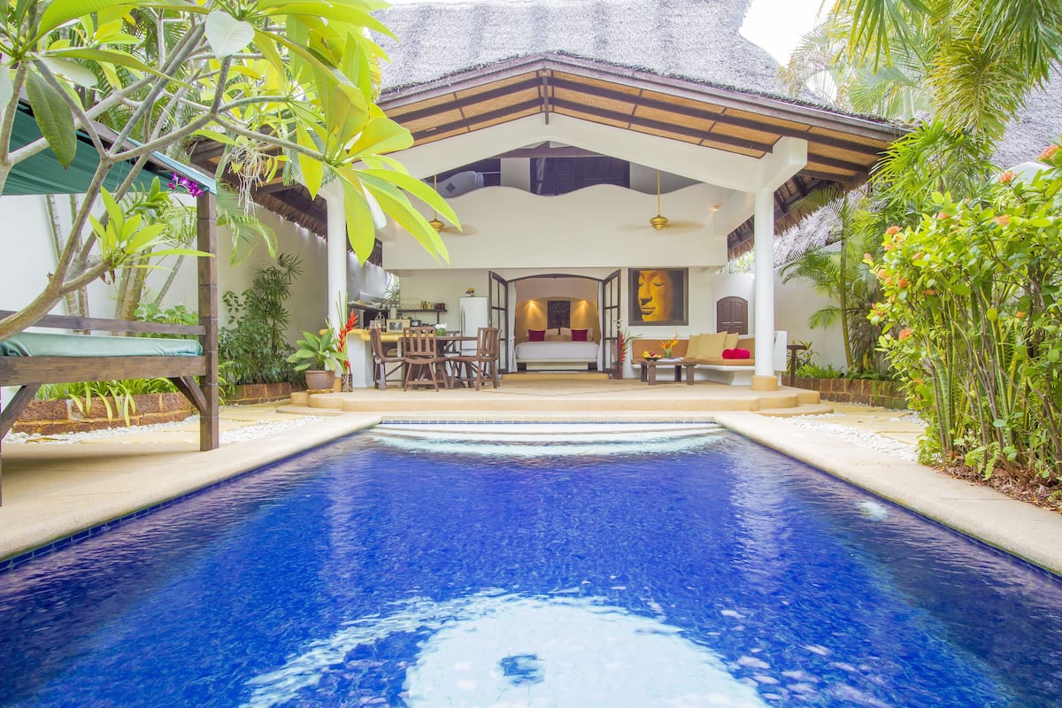 2 Bedrooms Tropical Pool Villa | Terrace/patio