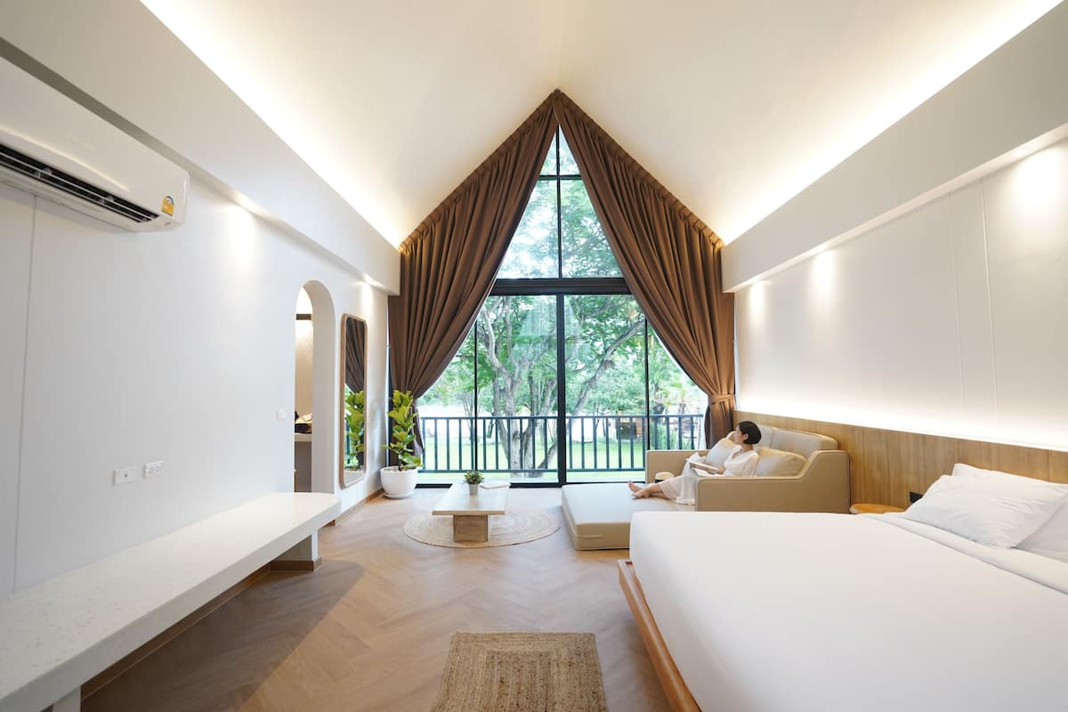 River Kwaikiri Villa River View | Free minibar items, in-room safe, desk, blackout curtains