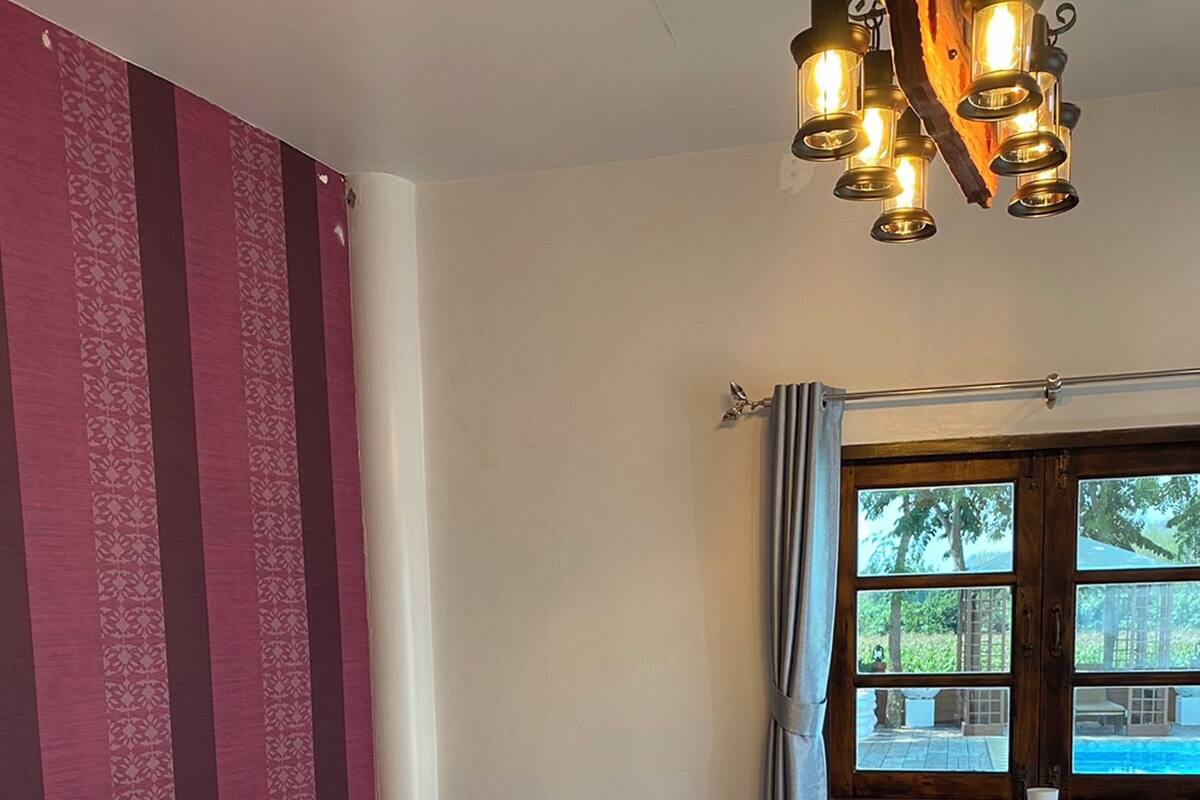 Standard Garden View Room | มินิบาร์ฟรีบางอย่าง, ตู้นิรภัยในห้องพัก, โต๊ะทำงาน, ผ้าม่านกันแสง