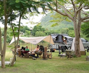 Children’s play area – outdoor