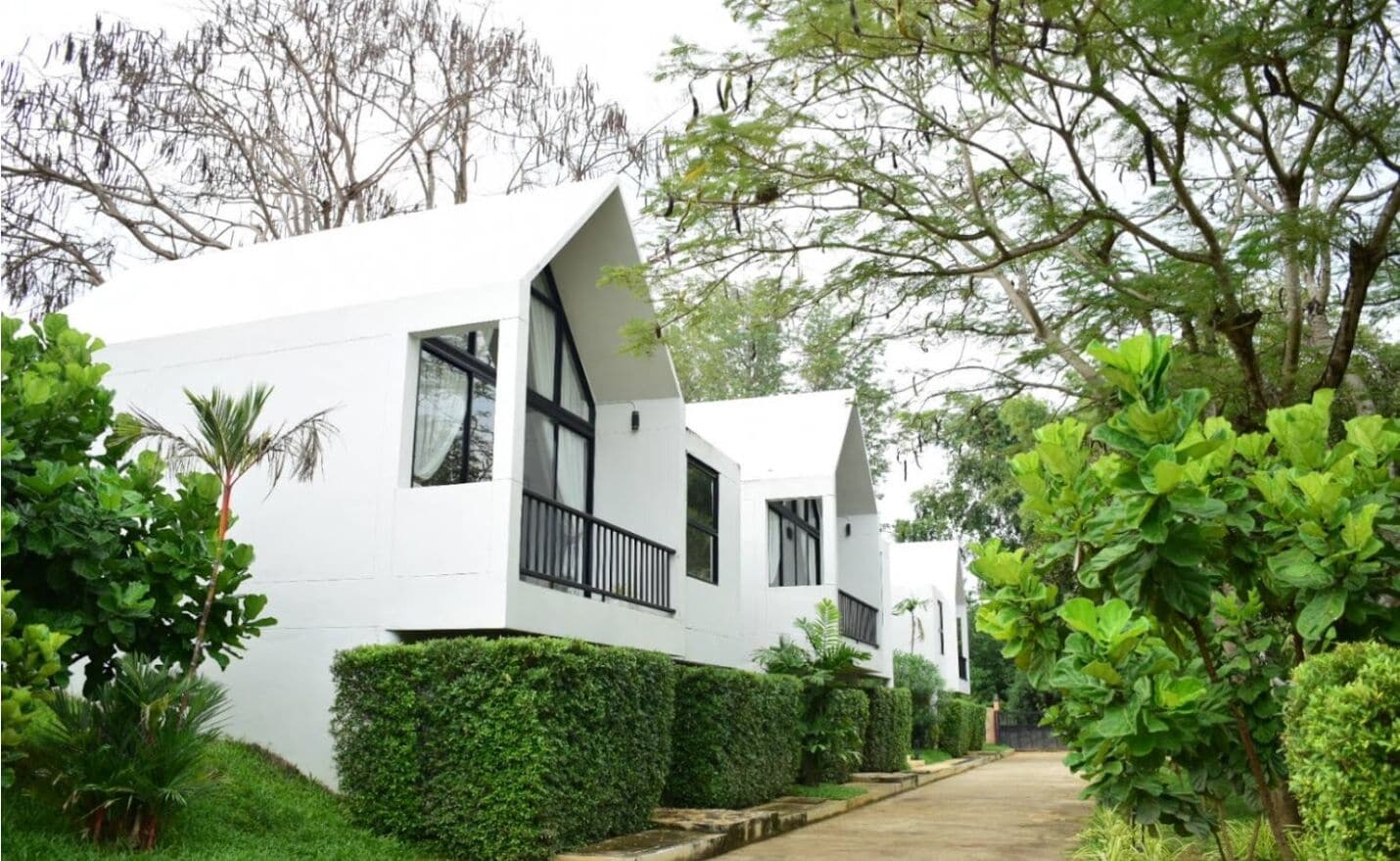 Free minibar items, in-room safe, desk, blackout curtains