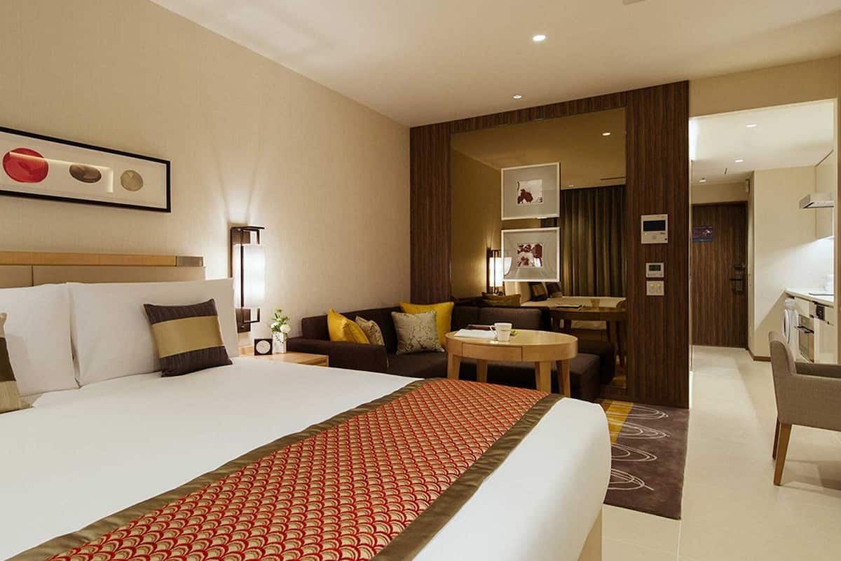 Premium bedding, in-room safe, desk, soundproofing