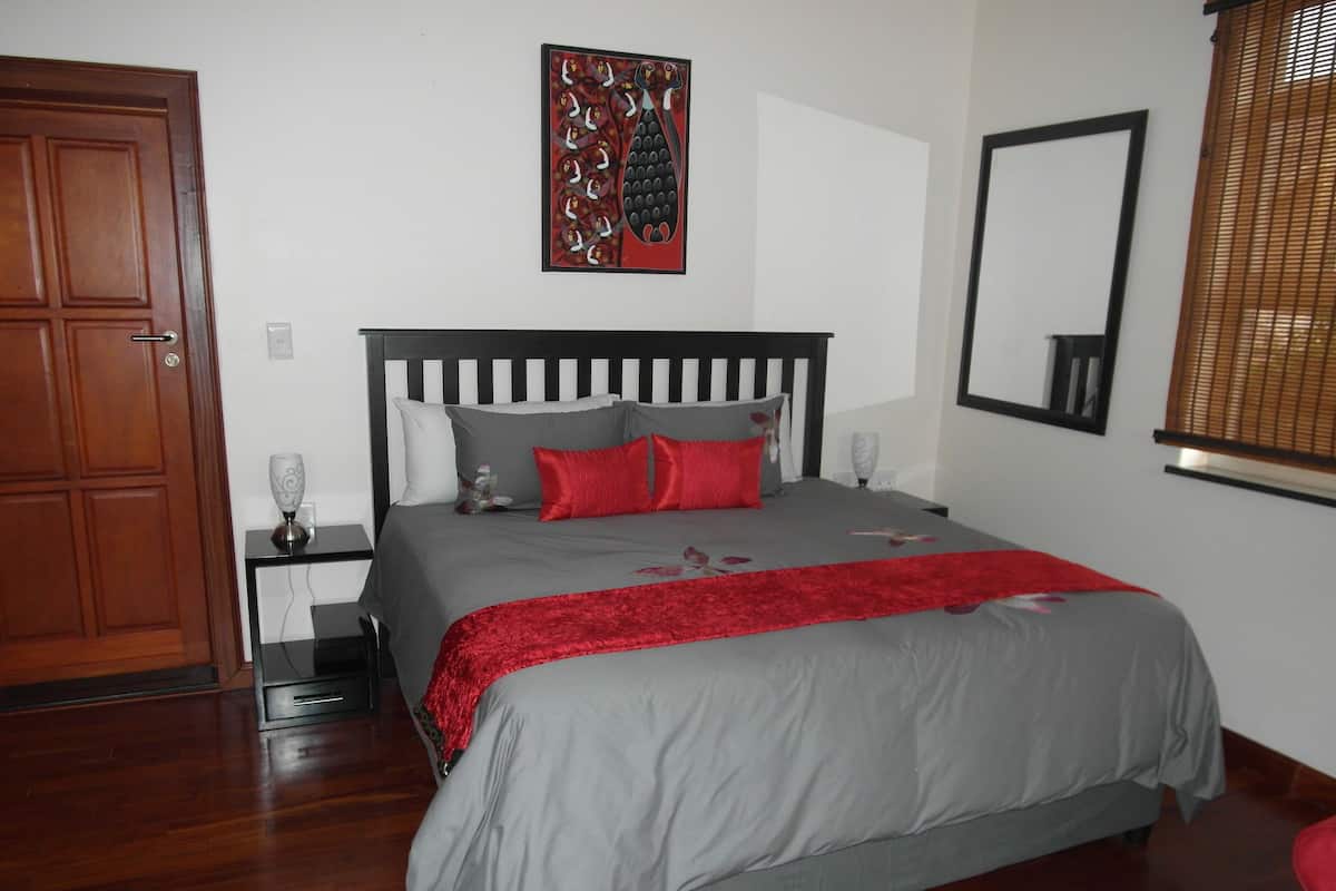 Ropa de cama de alta calidad y minibar