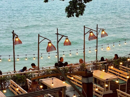 Birds and Bees Resort