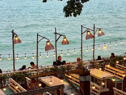 Birds and Bees Resort