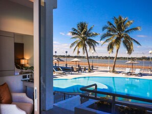 Rom – deluxe, ved basseng | Utsikt fra rommet