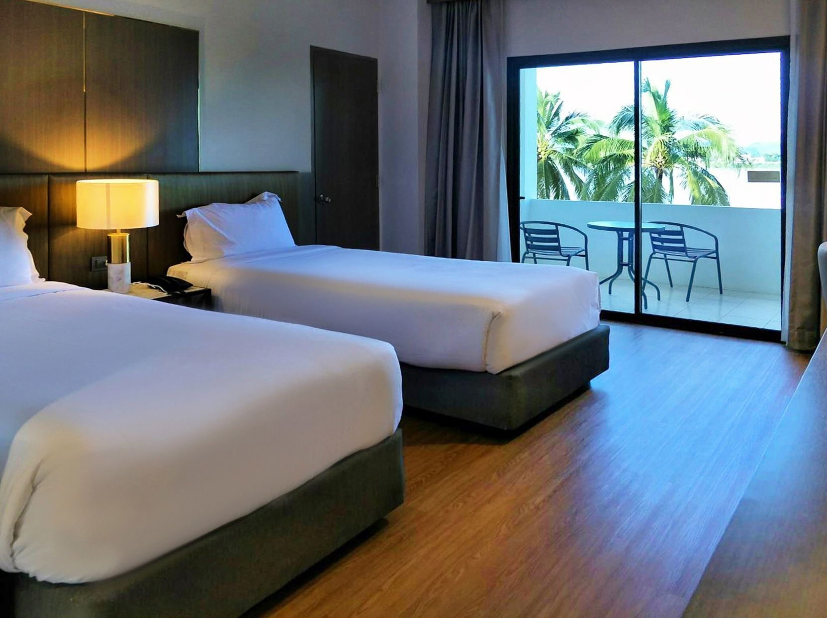 Minibar, desk, blackout curtains, free WiFi