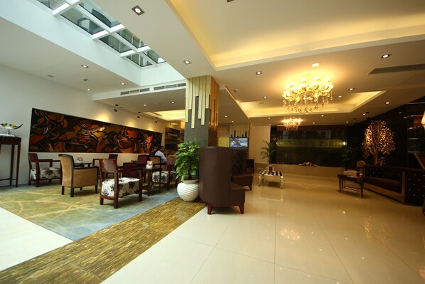 Lobby sitting area - Hotel Bengal Canary Park (Dhaka)