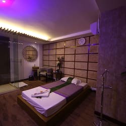 Body treatments, Thai massages, body scrubs, facials