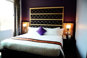 Deluxe Single Suite | 1 bedroom, Egyptian cotton sheets, premium bedding, pillow-top beds - Arcadia Suites (Kampala)