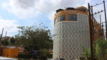 Fachada de la propiedad